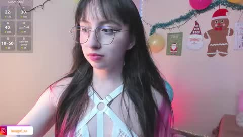 Snapshot of julieta_shelby chatting on January 15, 4:06 am Julieta Independent model online show from January 15, 4:06 am