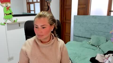 julieta_star69 online show from December 14, 11:48 am