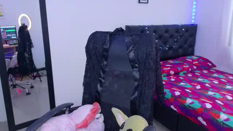 Snapshot of julietacheer chatting on December 3, 2:15 pm Julieta online show from December 3, 2:15 pm