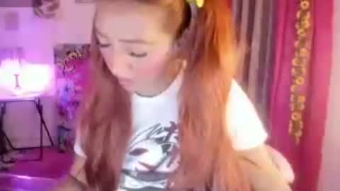 Snapshot of julietacollinss chatting on June 27, 1:43 am Julieta online show from June 27, 1:43 am
