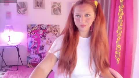 Snapshot of julietacollinss chatting on July 12, 5:26 pm Julieta online show from July 12, 5:26 pm