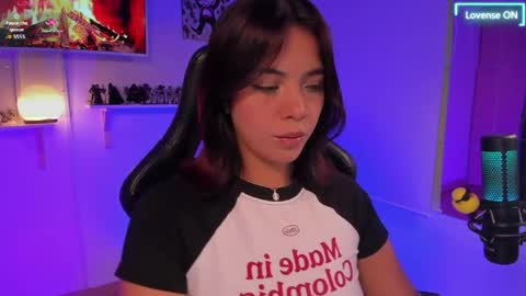 Snapshot of julietariverss chatting on March 28, 8:41 pm Julieta online show from March 28, 8:41 pm