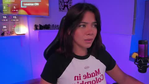 Snapshot of julietariverss chatting on April 17, 9:23 am Julieta online show from April 17, 9:23 am