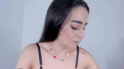 serafelle online show from March 19, 1:42 am