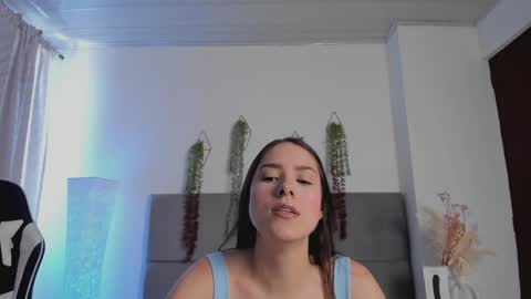 Julieta Snow online show from April 26, 4:26 pm