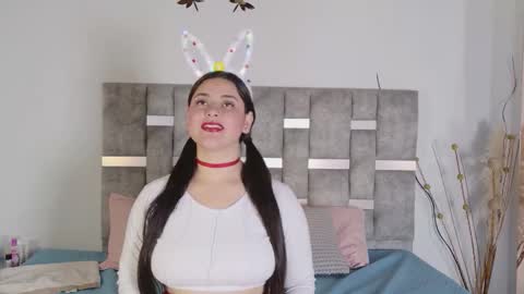 Snapshot of julietatorres_ chatting on November 6, 4:24 am julietatorres_ online show from November 6, 4:24 am