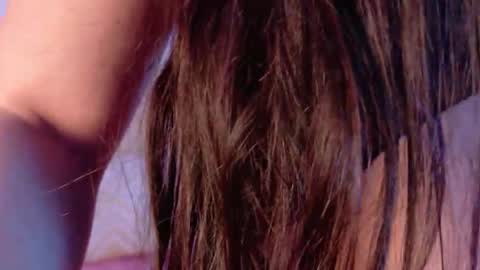 Snapshot of julietatorres_ chatting on December 4, 3:38 am julietatorres_ online show from December 4, 3:38 am