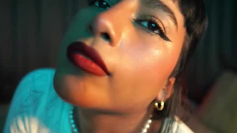 julietawinona online show from March 10, 9:42 pm