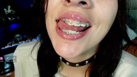    online show from July 5, 9:49 am