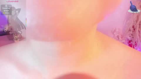 Snapshot of juliethmosss chatting on June 5, 9:20 pm Julieth online show from June 5, 9:20 pm