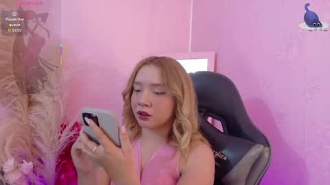 Snapshot of juliethmosss chatting on June 8, 2:34 am Julieth online show from June 8, 2:34 am