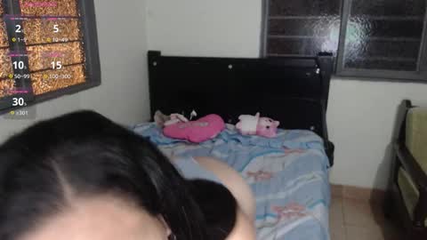 juliethserna online show from September 11, 5:18 am