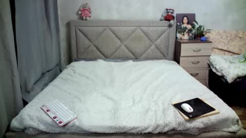 Snapshot of julietkalen chatting on February 3, 9:08 am Julietkitty online show from February 3, 9:08 am