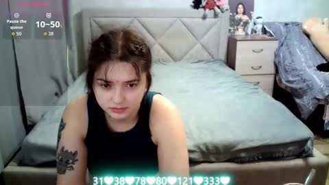 Snapshot of julietkalen chatting on November 12, 4:24 am Julietkitty online show from November 12, 4:24 am