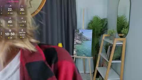 Snapshot of juliettakaniecki chatting on November 2, 3:09 am Mia online show from November 2, 3:09 am