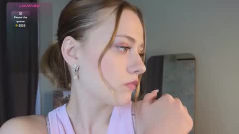 Snapshot of juliettakaniecki chatting on November 10, 3:05 am Mia online show from November 10, 3:05 am