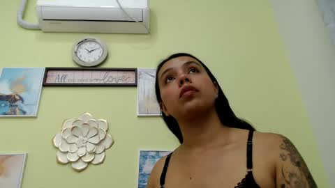 juliette18rose online show from May 8, 12:16 am