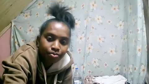 Snapshot of juliette9794 chatting on September 8, 3:55 pm juliette9794 online show from September 8, 3:55 pm