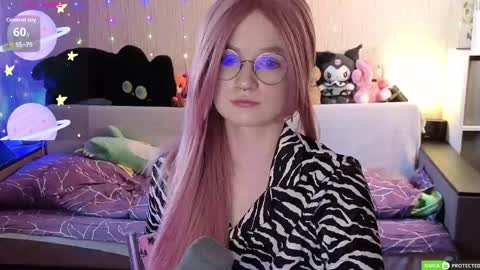 Snapshot of julifisher chatting on April 13, 4:29 am julifisher online show from April 13, 4:29 am