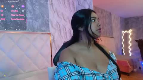 Snapshot of juliieta_tay chatting on June 6, 3:11 am juliieta_tay online show from June 6, 3:11 am