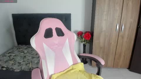 Snapshot of juline_smithh chatting on July 12, 11:45 am Juline Smith online show from July 12, 11:45 am