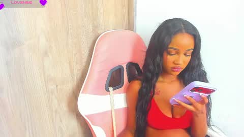 Snapshot of julitpink chatting on June 24, 7:57 pm julitpink online show from June 24, 7:57 pm