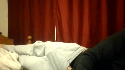 Snapshot of juliusrad chatting on January 6, 3:54 am juliusrad online show from January 6, 3:54 am