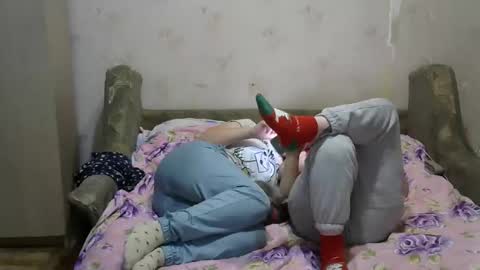 Snapshot of juliya_katie chatting on September 27, 8:14 pm Juliya Katie online show from September 27, 8:14 pm