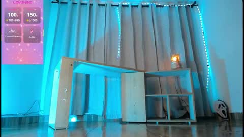 jullian online show from November 2, 4:15 am