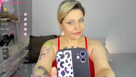 Jully online show from February 27, 11:20 am