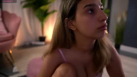 Foxy online show from June 15, 1:02 pm