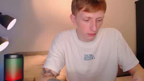 Snapshot of julsweet chatting on December 5, 3:04 am sweet online show from December 5, 3:04 am