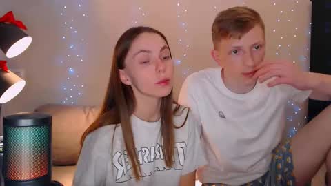 Snapshot of julsweet chatting on February 12, 1:30 am sweet online show from February 12, 1:30 am