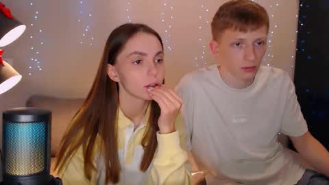 Snapshot of julsweet chatting on February 26, 9:37 pm sweet online show from February 26, 9:37 pm