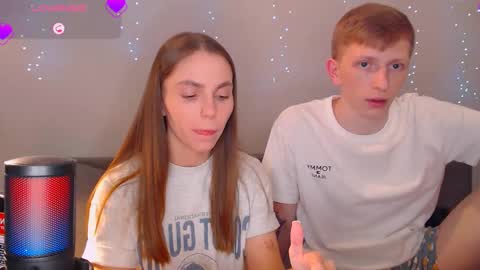 Snapshot of julsweet chatting on March 1, 9:37 pm sweet online show from March 1, 9:37 pm