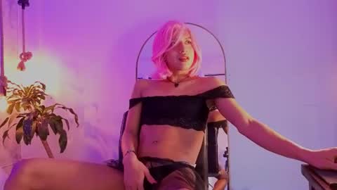 july_quinzel online show from June 21, 2:36 am