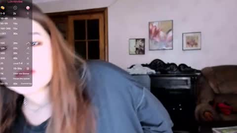 Julie online show from March 7, 7:30 am