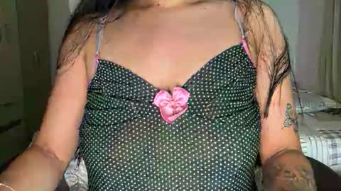 Snapshot of julya3454 chatting on January 9, 5:43 am julya3454 online show from January 9, 5:43 am