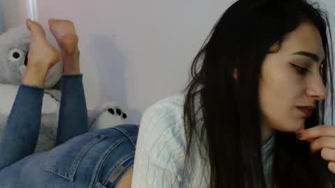 Snapshot of julyanarains chatting on January 18, 10:39 am Julyana online show from January 18, 10:39 am