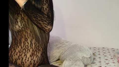 Snapshot of julyanarains chatting on April 6, 11:00 am Julyana online show from April 6, 11:00 am