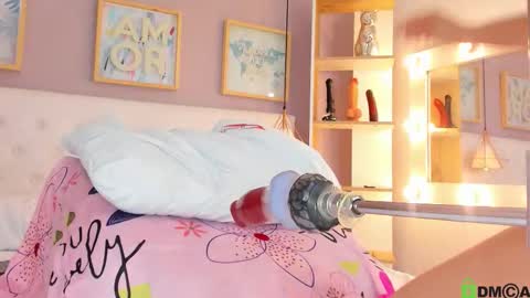  Juliana  online show from November 10, 8:41 pm