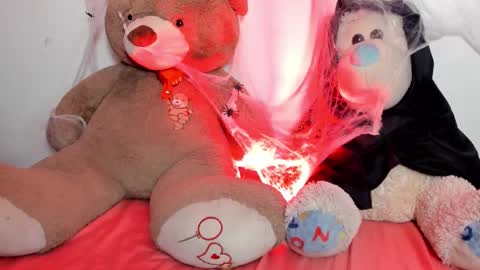 Snapshot of junbootix chatting on October 13, 11:16 pm ANGELINA indepen camgrl  online show from October 13, 11:16 pm