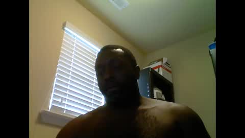Snapshot of junbug8812 chatting on February 11, 2:22 pm junbug8812 online show from February 11, 2:22 pm