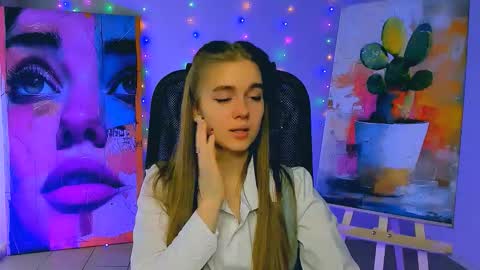 junewoods online show from February 26, 7:40 am