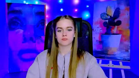 junewoods online show from March 5, 3:19 pm