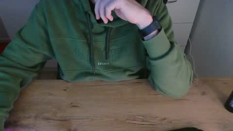 junk2711 online show from January 4, 7:02 pm