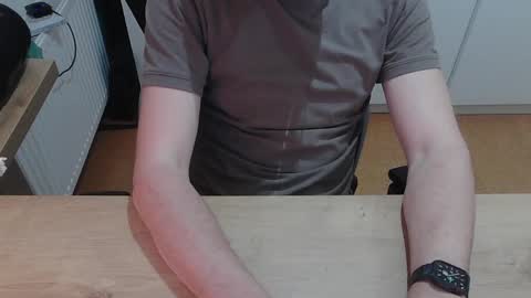 Snapshot of junk2711 chatting on March 2, 3:52 pm junk2711 online show from March 2, 3:52 pm