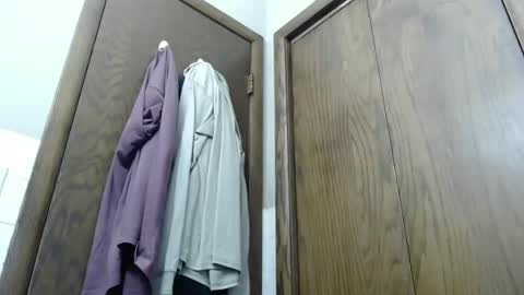 Snapshot of junk_yard_dog chatting on June 1, 12:51 pm Dave online show from June 1, 12:51 pm