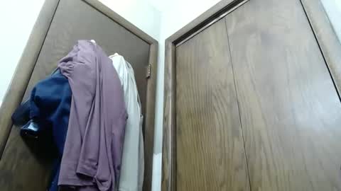 Snapshot of junk_yard_dog chatting on June 8, 12:49 pm Dave online show from June 8, 12:49 pm