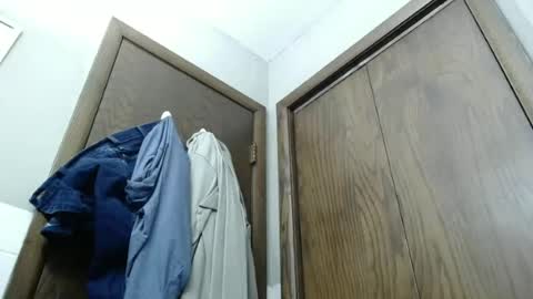 Snapshot of junk_yard_dog chatting on June 24, 12:59 pm Dave online show from June 24, 12:59 pm